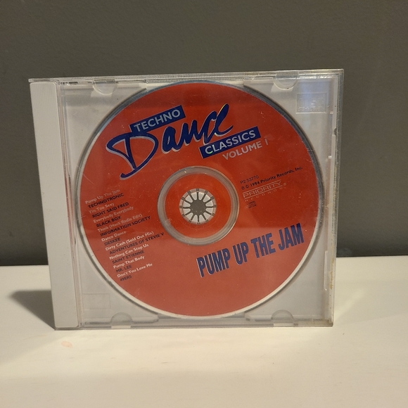 Techno Dance Classics Volume 1 Pump Up The Jam CD - Picture 1 of 3